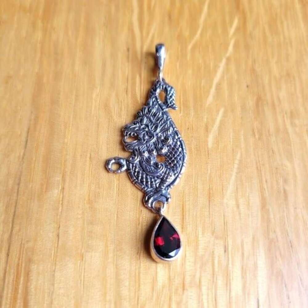 NEW Dragon Blood Garnet Silver Pendant Goth Game Biker Cosplay D&D Castle Throne